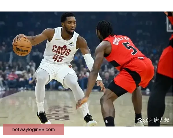 巴恩斯助攻创队史新高 猛龙四人得分上双力克鹈鹕 锡安空砍22分